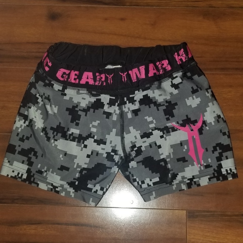 War hammer work out shorts